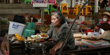 Distributeur automatique ATM en Thaïlande - frais cachés pour les voyageurs