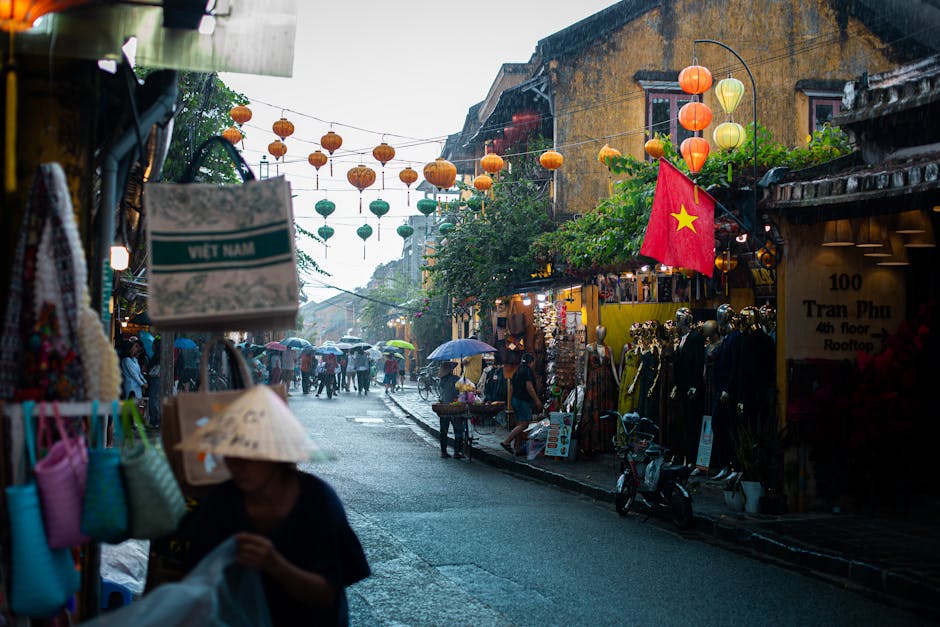 Lanternes colorées dans la vieille ville de Hoi An au Vietnam la nuit